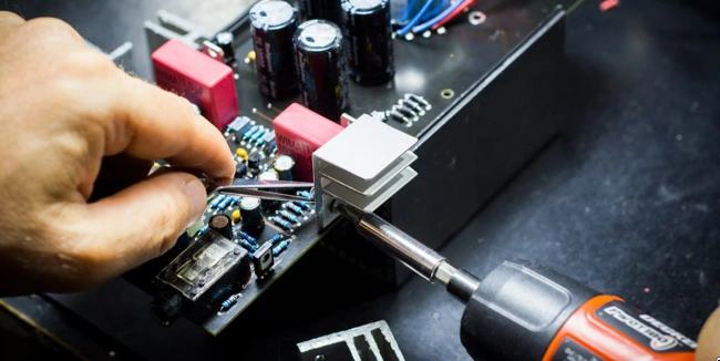 Professional Computer and Phone Repair in Topeka, KS
