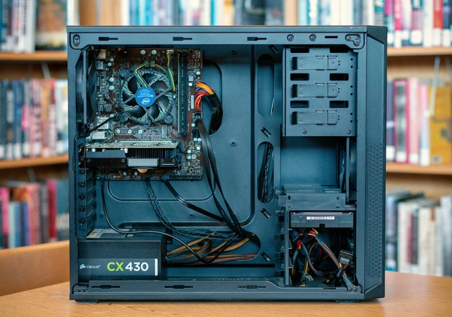 Topeka Custom Build Computer