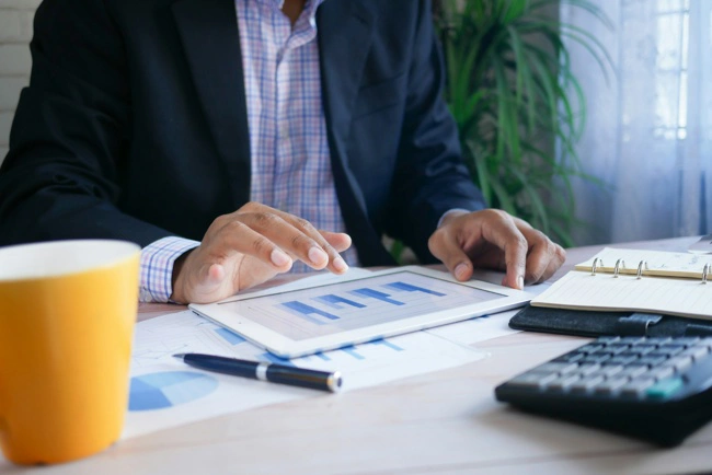 Business Intelligence (BI)